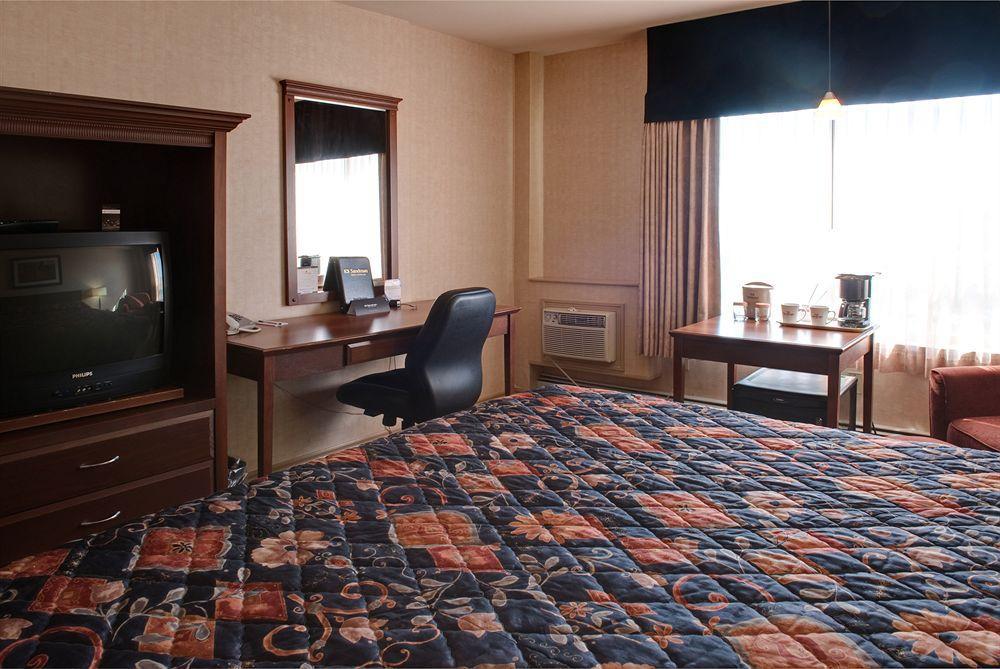 Sandman Hotel & Suites Regina Luaran gambar