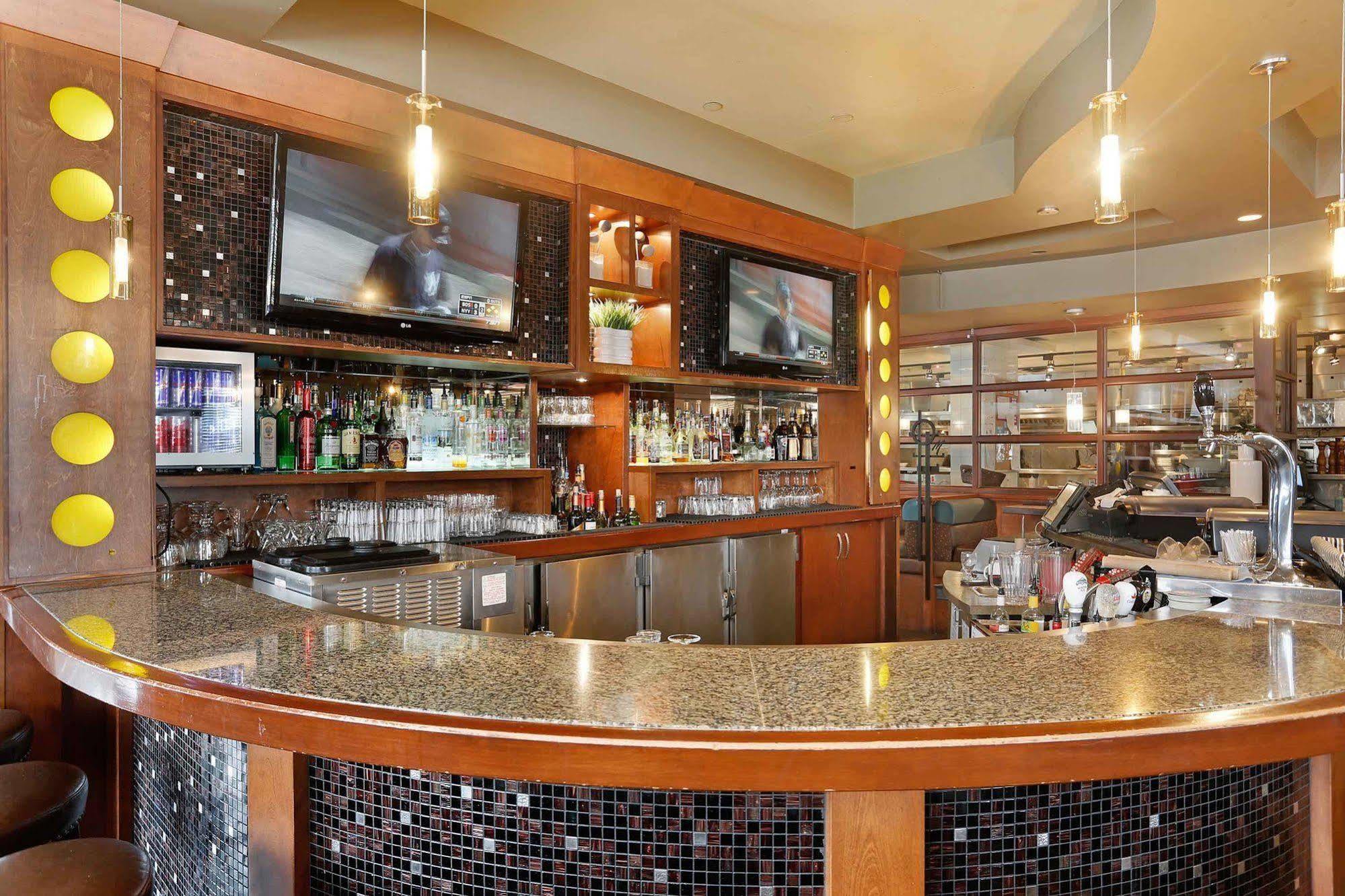 Sandman Hotel & Suites Regina Luaran gambar